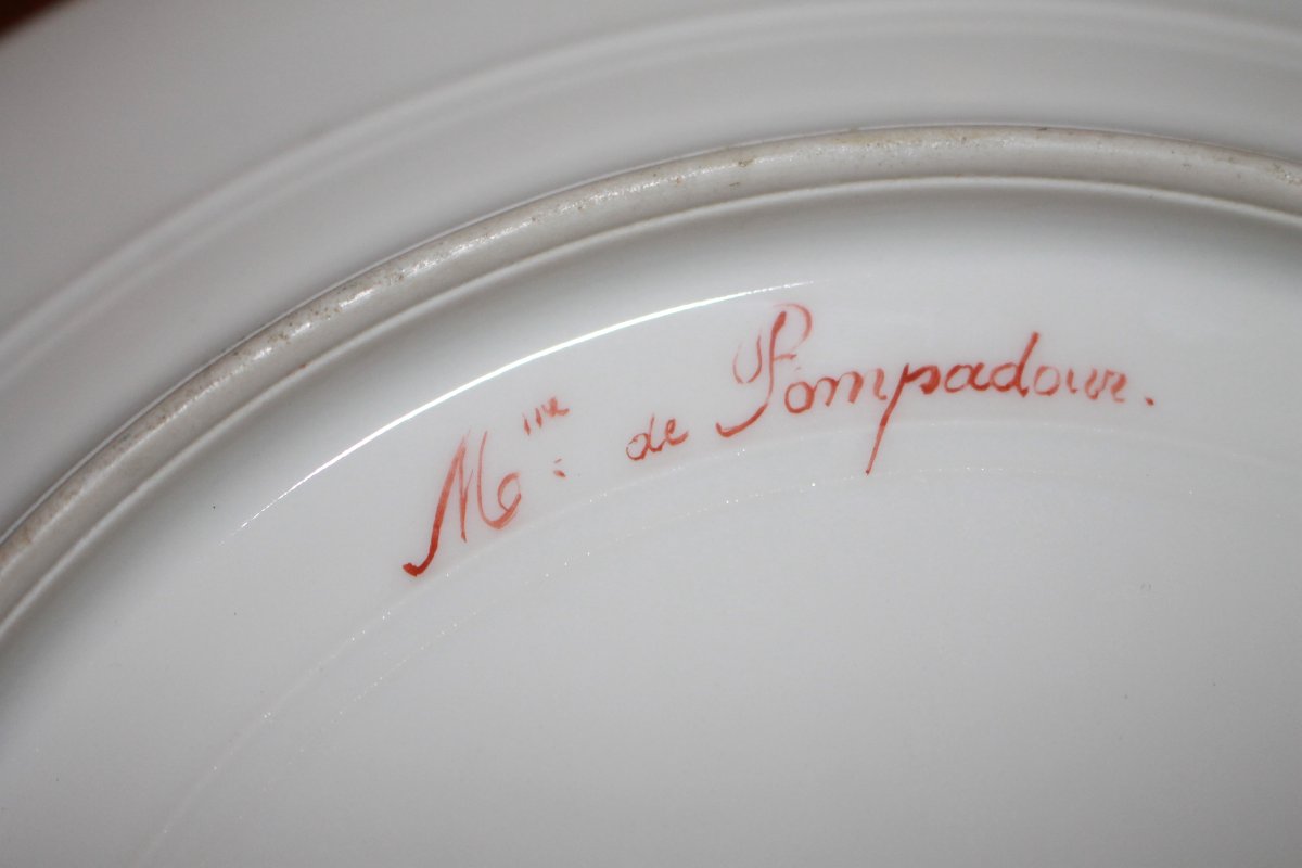 Piatto in porcellana francese con ritratto di Madame de Pompadour XIX secolo-photo-1