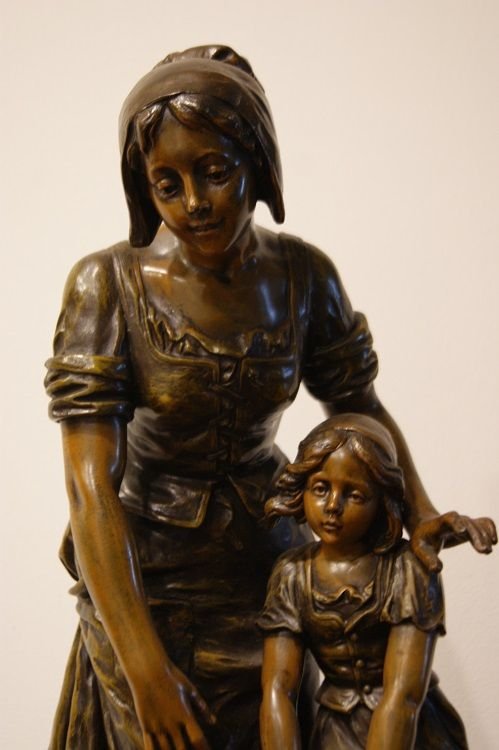Scultura in Zamak di Émile Nestor Joseph Carlier (1849-1927) raffigurante donna con bambina-photo-2