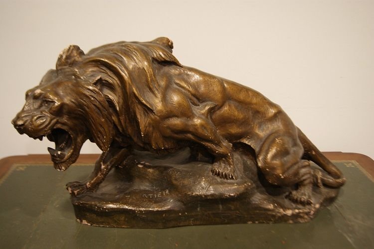 Visitez notre site Web www.centromercatoantiquariato.it +39 3469410359 Email: customer@centrome