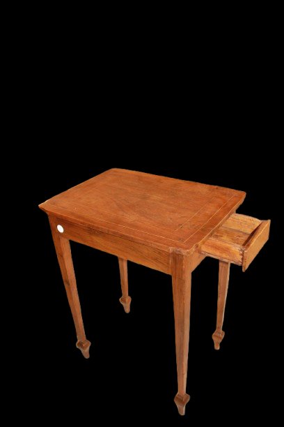 Tavolino francese del XIX secolo in stile Luigi XVI, realizzato in legno pregiato dalle linee e-photo-3
