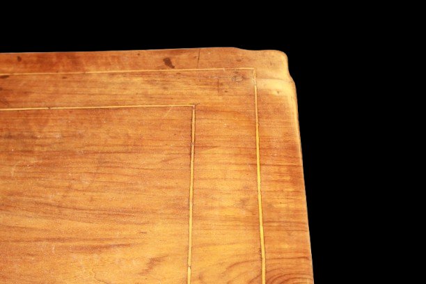 Tavolino francese del XIX secolo in stile Luigi XVI, realizzato in legno pregiato dalle linee e-photo-4