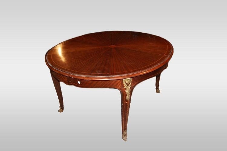 Table Ovale à Rallonge De 1800 De Style Louis XV En Acajou