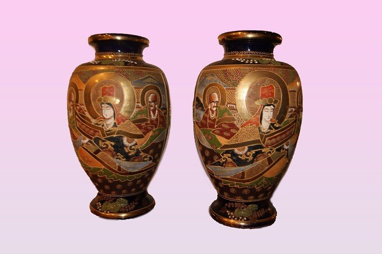  Paire De Vases Japonais Satsuma Des Années 1800 Richement Décorés