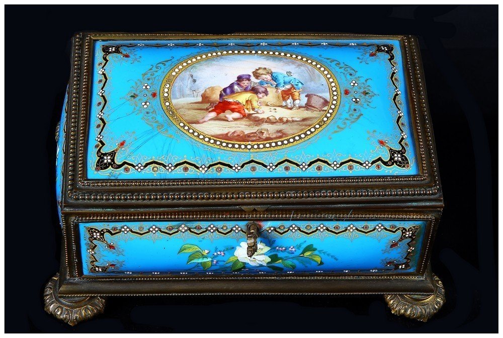  Boîte à Bijoux d'Excellente Facture En Porcelaine Bleue Autrichienne Des Années 1800-photo-4
