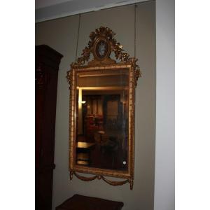 Bellissima specchiera francese della prima metà del 1800, stile Luigi XVI, in legno dorato fogl