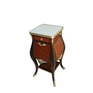Bellissimo comodino francese in Ebano con bronzi e marmo Luigi XV