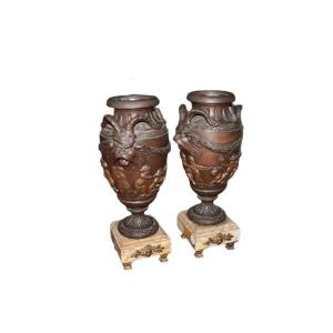 Coppia di grandi vasi francesi della seconda metà del 1800, stile Impero, in Antimonio