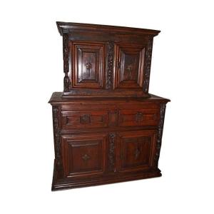 Credenza doppio corpo italiana di fine 1500, Rinascimento, in legno di noce e quercia