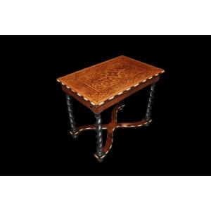 Tavolino francese di metà 1800 di gusto olandese in legno di palissandro