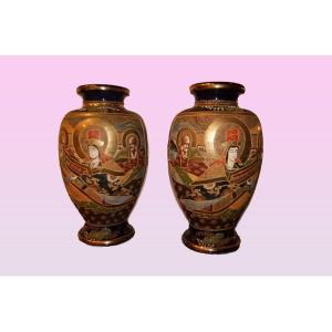 Coppia di grandi vasi Giapponesi Satsuma di metà 1800 riccamente decorati