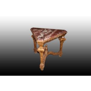 Tavolino da salotto triangolare francese di metà 1800 stile Luigi XIV in legno dorato