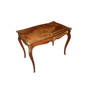 Tavolo scrittoio francese della seconda metà del 1800 stile Luigi XV in legno di bois de rose