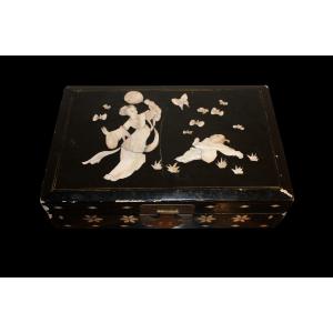 Scatola orientale laccata - XIX secolo