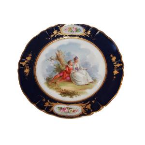 5 Piatti francese in porcellana blu cobalto Sevres – Scena galante con decori dorati