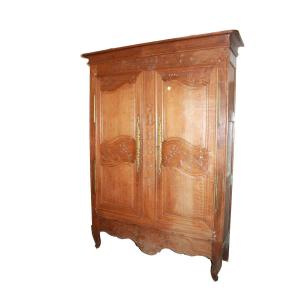 Armadio Francese Stile Provenzale con Intagli in Rovere Miele
