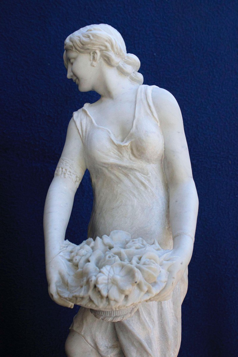 Grande Statua Dama con cesto di fiori in mano Marmo Carrara -photo-3