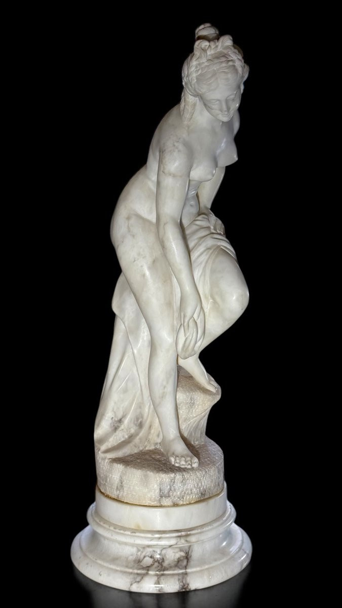 Statua raffigurante una fanciulla nuda (Baigneuse) , Allegrain, Marmo Carrara -photo-3