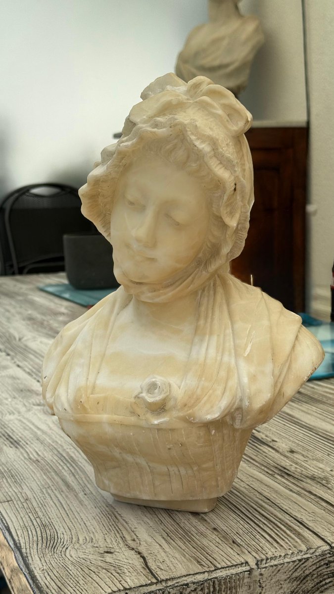 Busto raffigurante fanciulla Marmo-photo-1