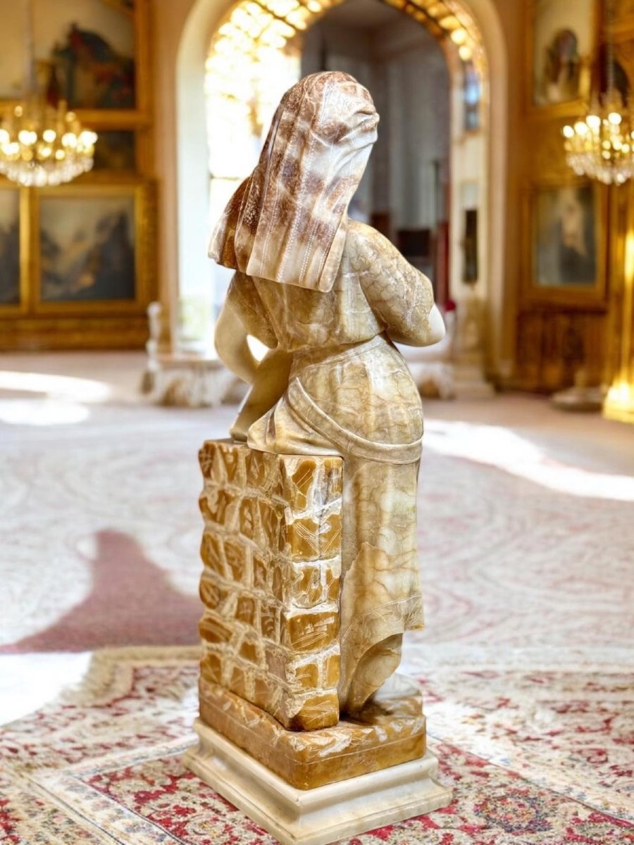 Statua fanciulla con Brocca in Mano,  Marmo di Carrara e Onice miele-photo-2