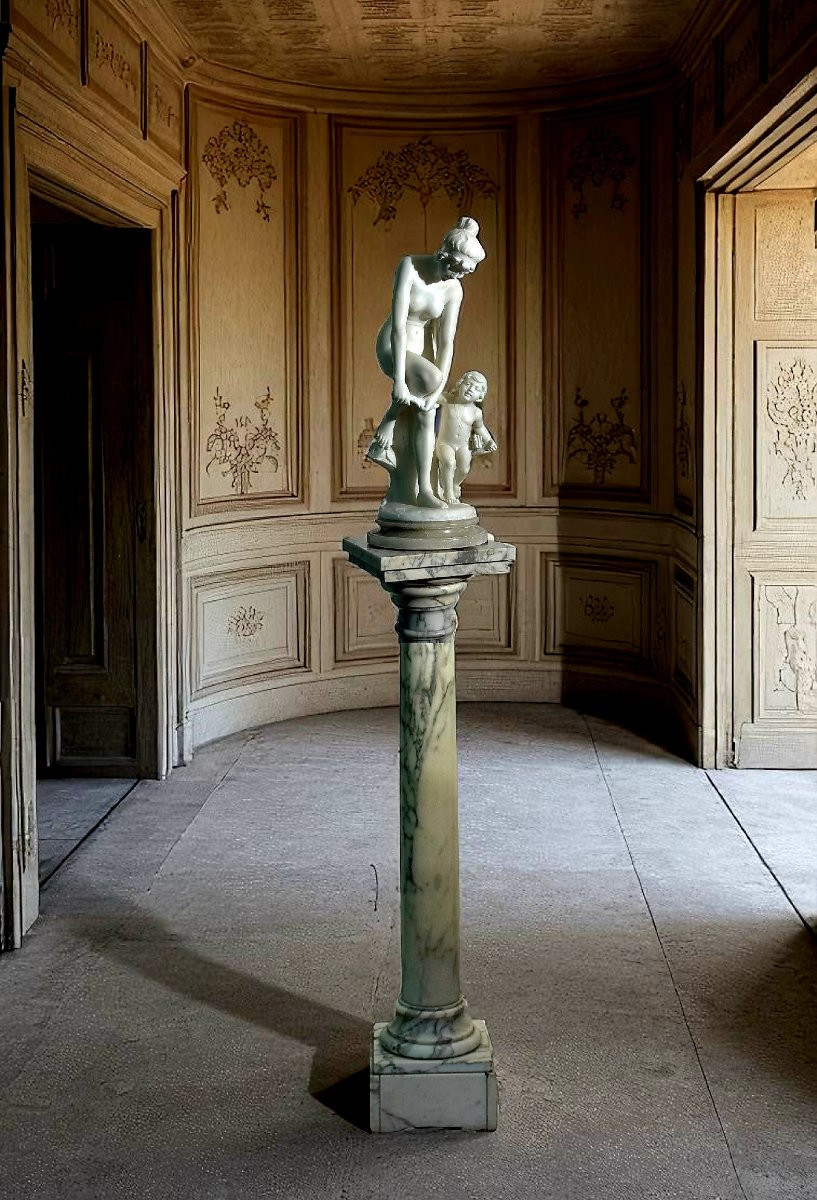 Gruppo scultoreo raffigurante una giovane fanciulla sorridente con Eros Marmo Bianco di Carrara-photo-7