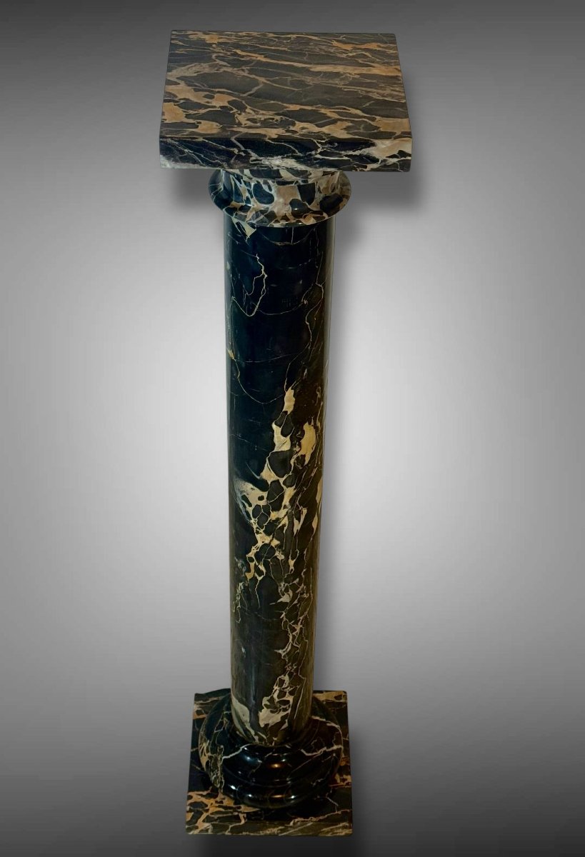 Colonna in Marmo Nero Portoro -photo-2