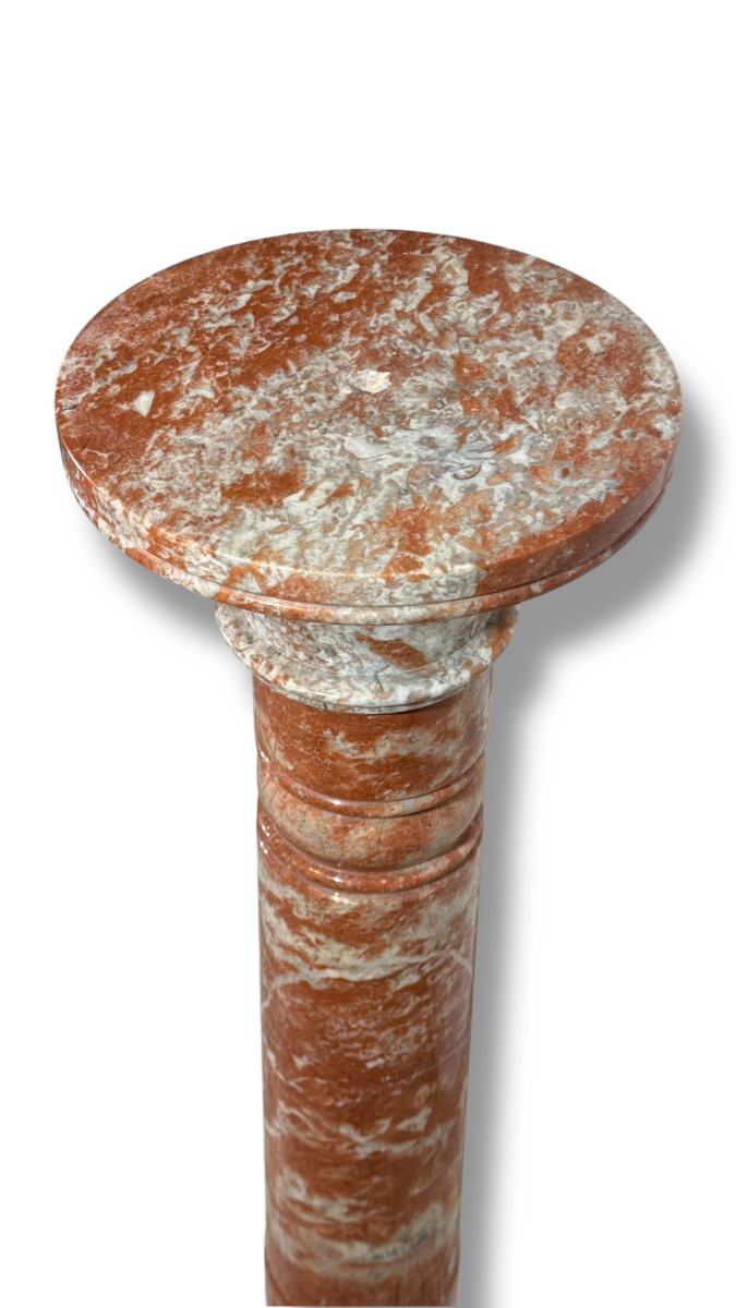 Colonna in Marmo Rosso -photo-1