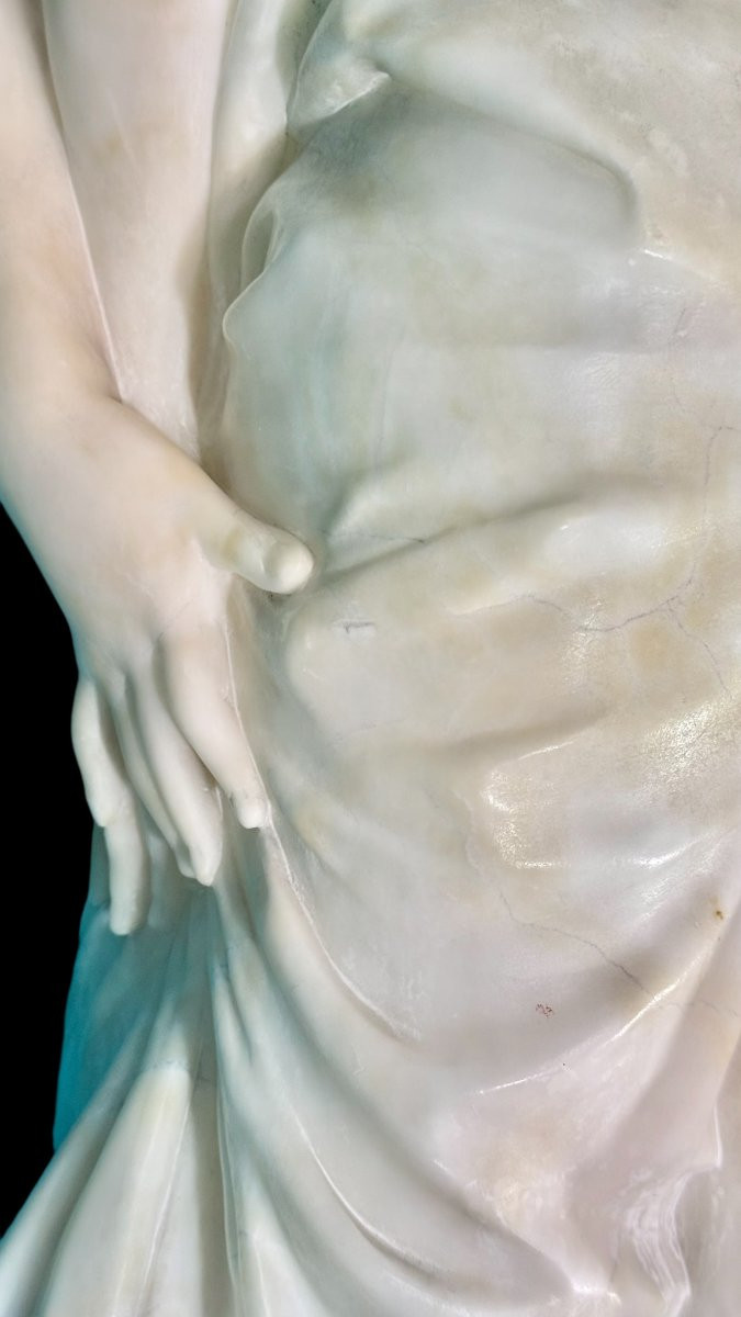 Statua raffigurante una giovane fanciulla sorridente mentre si lava, par Bazone Marmo -photo-3