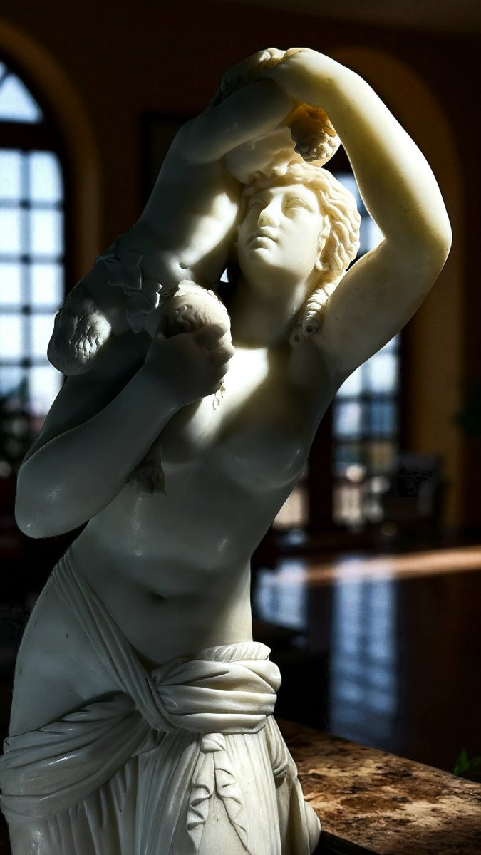 Statua fanciulla neoclassica con fauno, Marmo Bianco statuario di Carrara, FOUCOU-photo-2