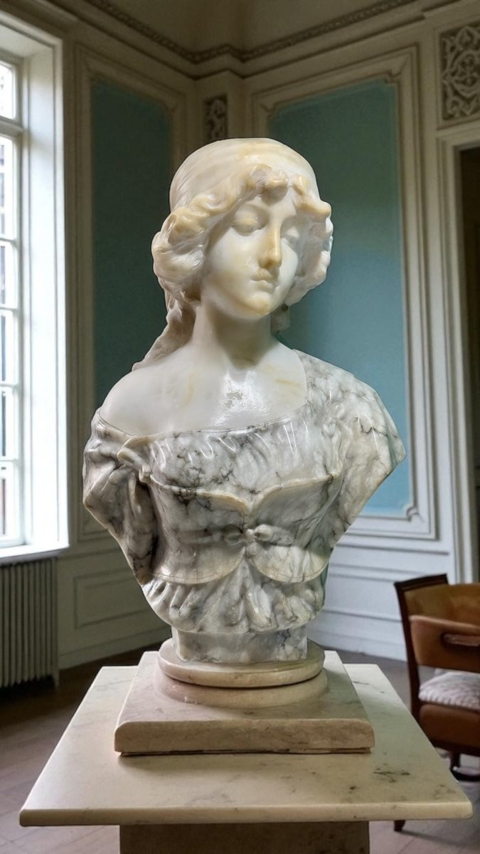 Busto raffigurante fanciulla in Marmo -photo-1