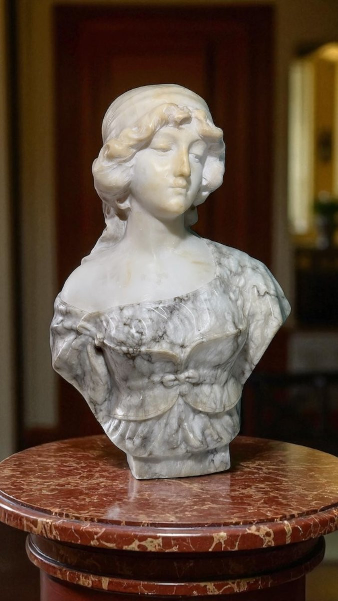 Busto raffigurante fanciulla in Marmo -photo-3