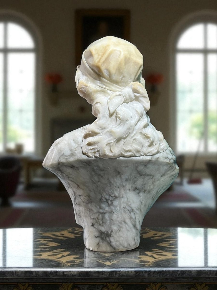 Busto raffigurante fanciulla in Marmo -photo-4