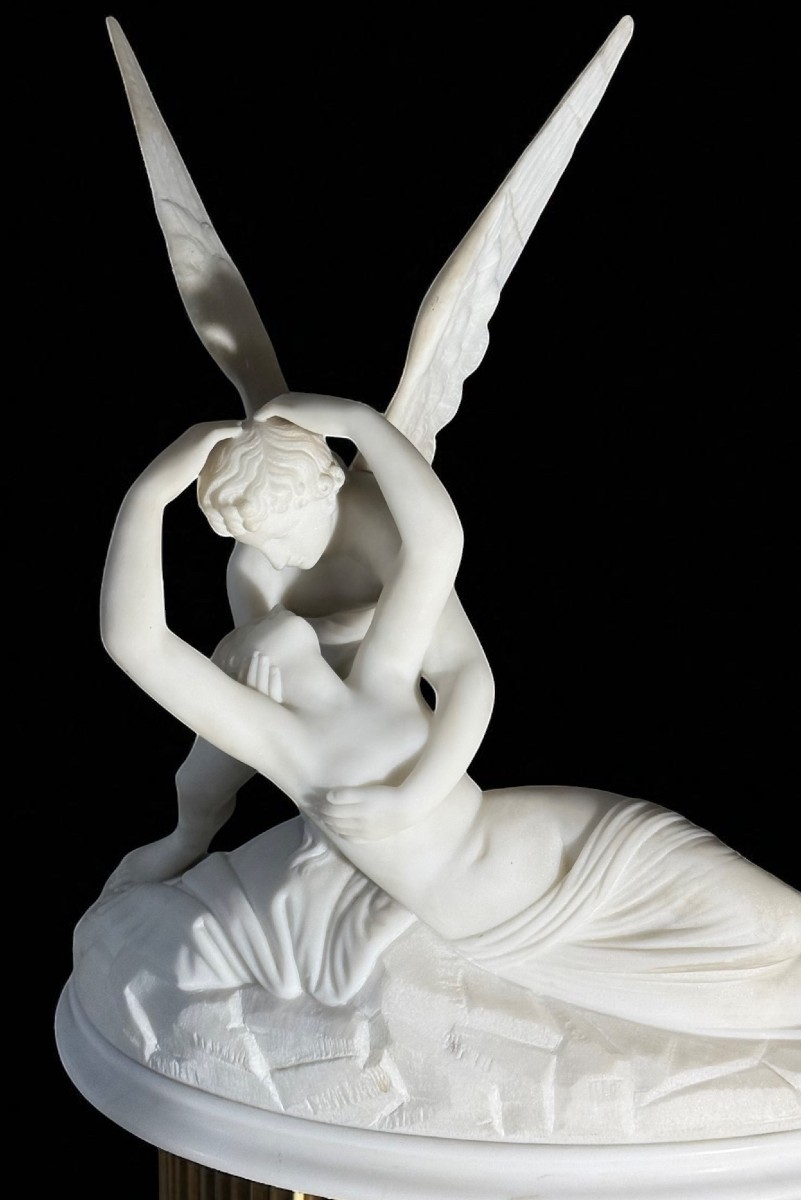 Gruppo scultoreo raffigurante Psiche ravvivata dal bacio d'amore, Marmo Bianco di Carrara 