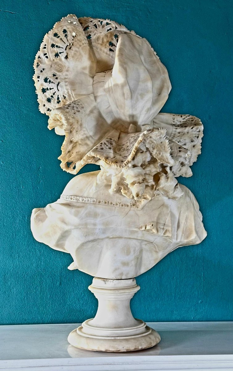 Busto fanciulla con Cappello di Pizzo, Marmo Bianco statuario di Carrara -photo-7