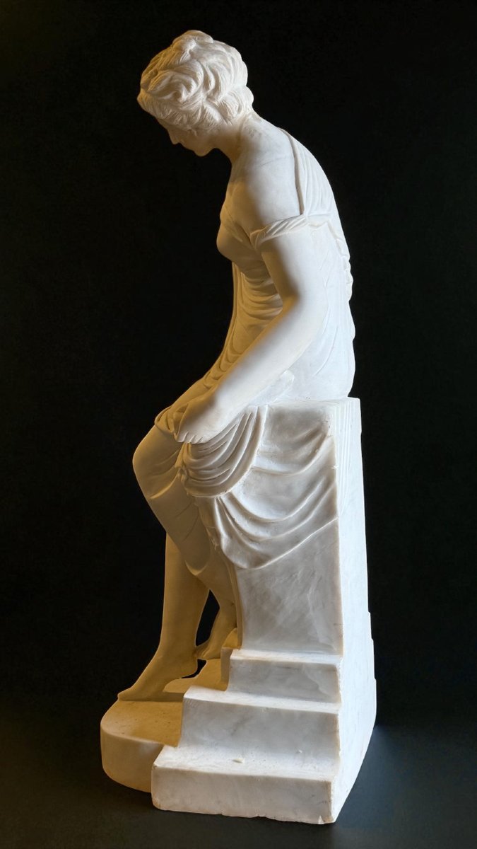 Statua raffigurante una giovane fanciulla classica, Marmo Bianco statuario di Carrara -photo-2