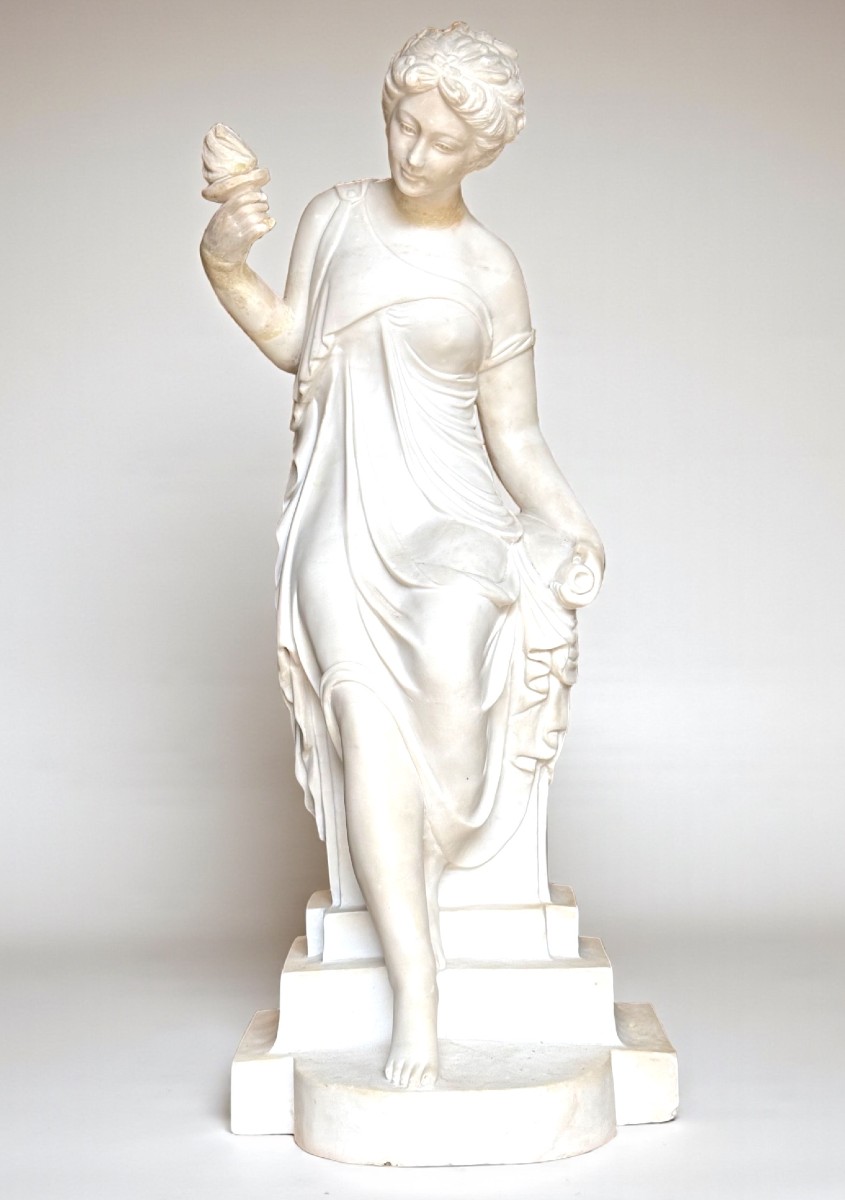 Statua raffigurante una giovane fanciulla classica, Marmo Bianco statuario di Carrara 