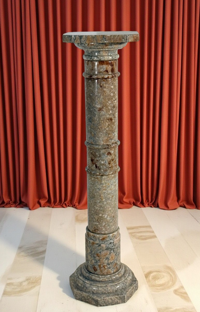 Colonna in Marmo Brecciato 