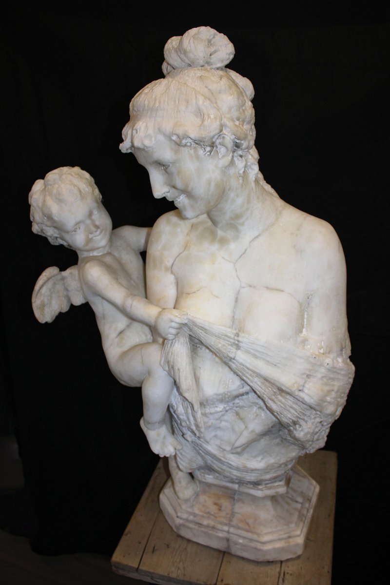 Statua Fanciulla con Eros, Marmo Bianco statuario di Carrara -photo-1