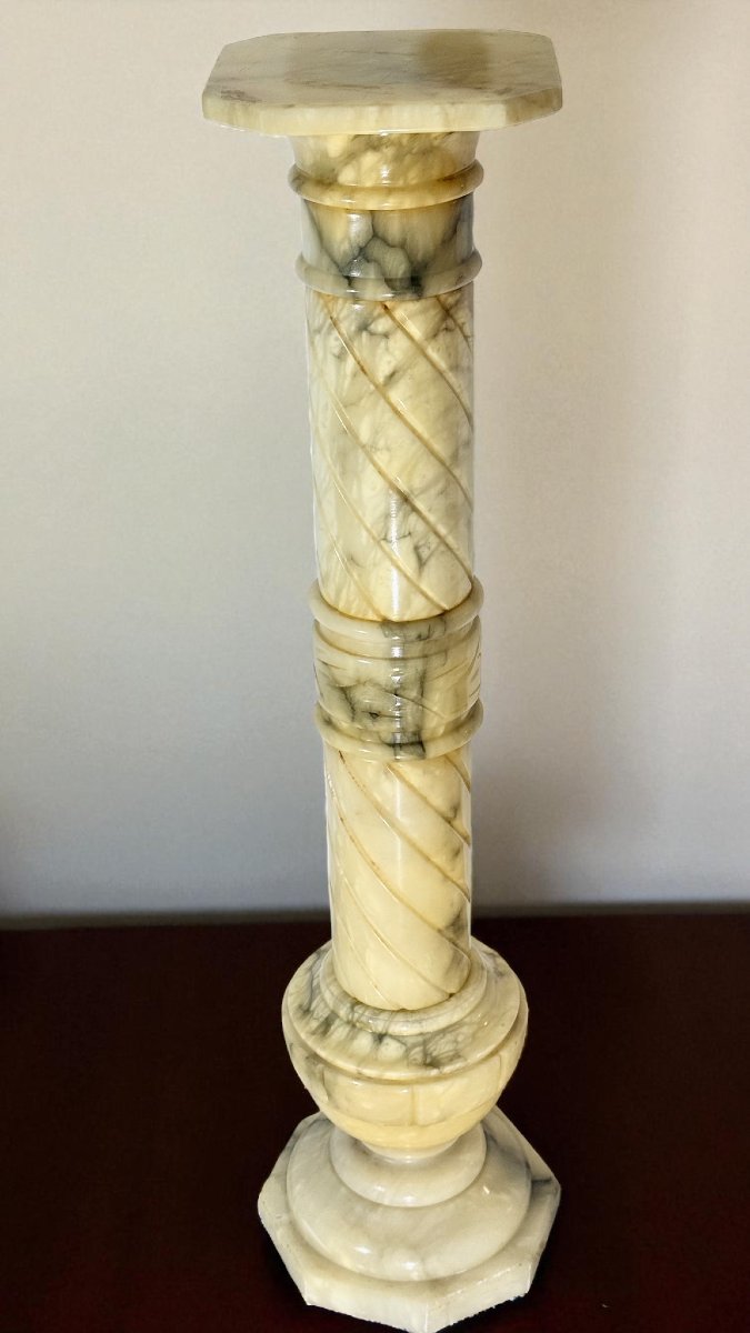 Capitello in Marmo Giallo Arabescato -photo-6