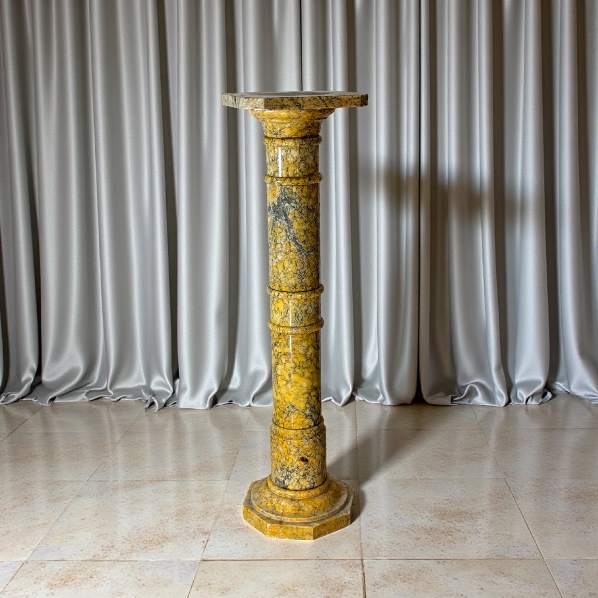 Capitello in Marmo Giallo Arabescato -photo-2