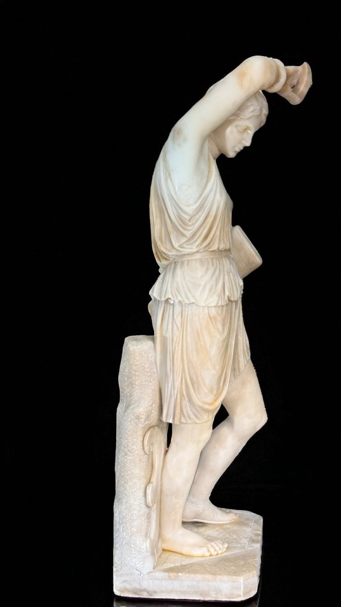 Statua raffigurante una Venere AFRODITE neoclassica, Marmo -photo-7