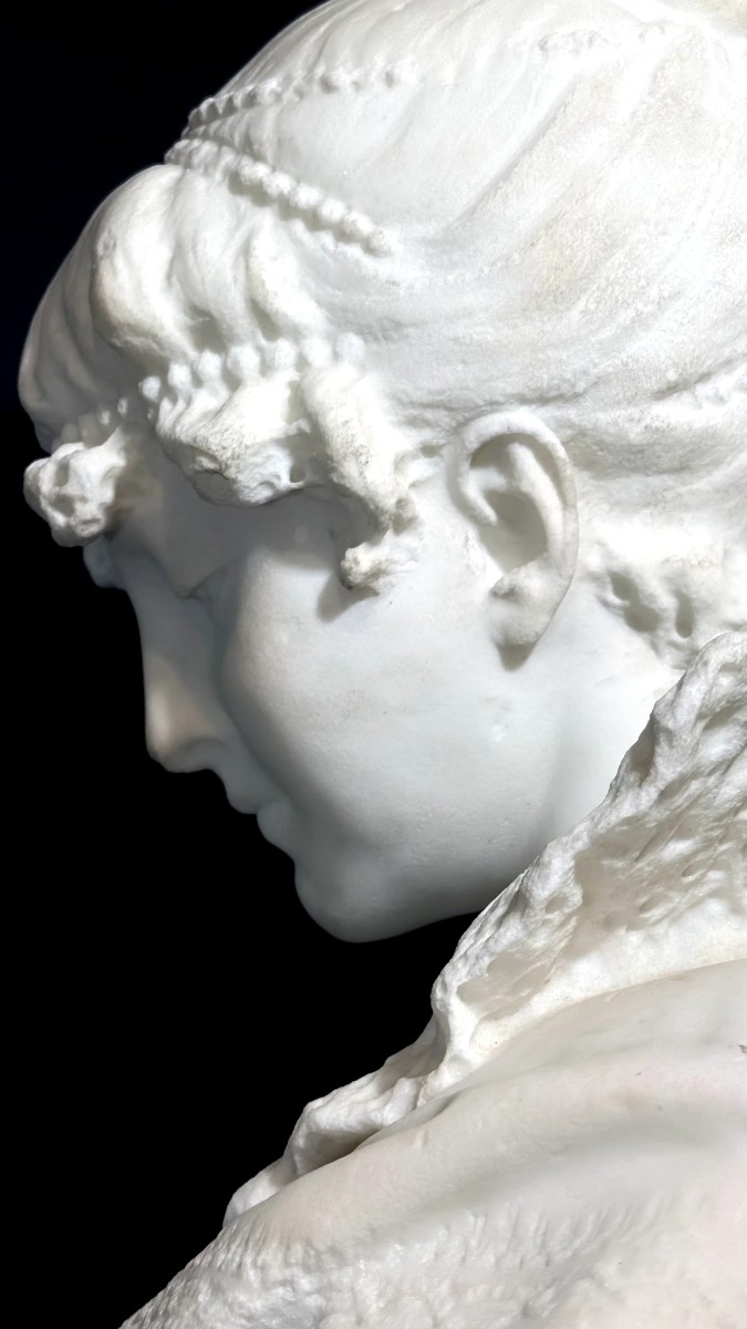 Busto a Grandezza Naturale elegante dama rinascimentale avvolta in tessuti pregiati, Marmo -photo-4