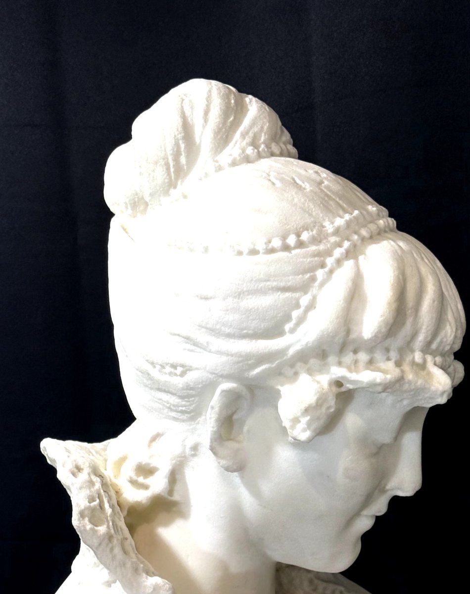 Busto a Grandezza Naturale elegante dama rinascimentale avvolta in tessuti pregiati, Marmo -photo-4