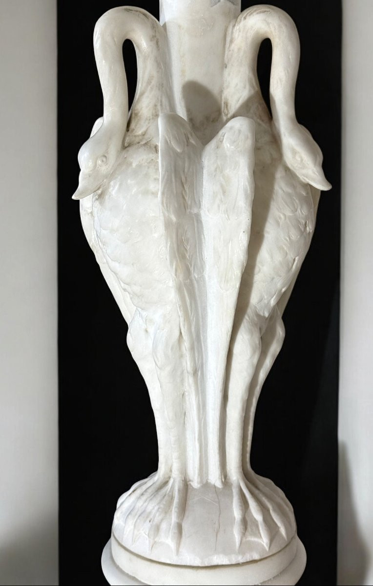 Tavolo ottagonale decorato con foglie e cigni, in Marmo Bianco Statuario di Carrara,  Parigi-photo-2