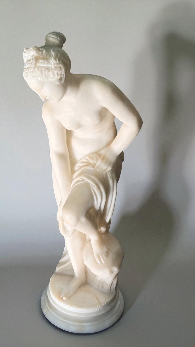 Statua Bagnante tratta dal modello di Christophe-Gabriel Allegrain, Marmo Carrara -photo-2
