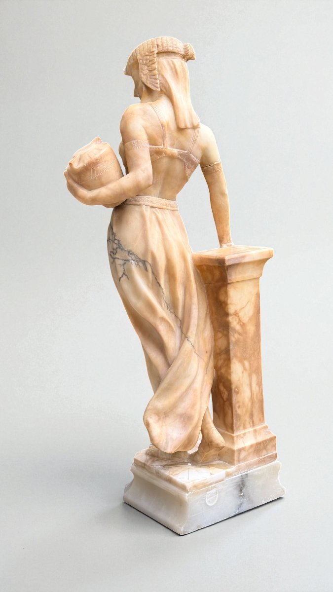 Statua raffigurante una Dama Egizia con una brocca in mano,vicino a una fontana, Marmo -photo-6