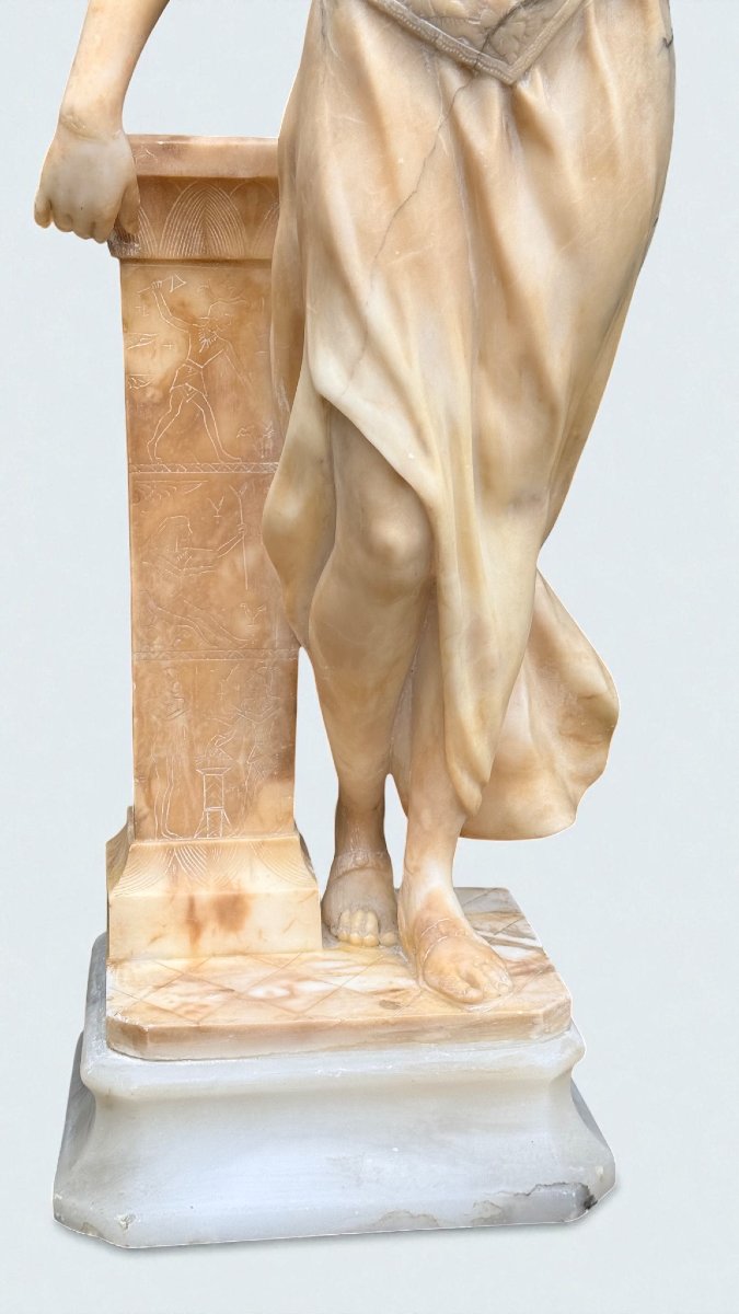 Statua raffigurante una Dama Egizia con una brocca in mano,vicino a una fontana, Marmo -photo-7