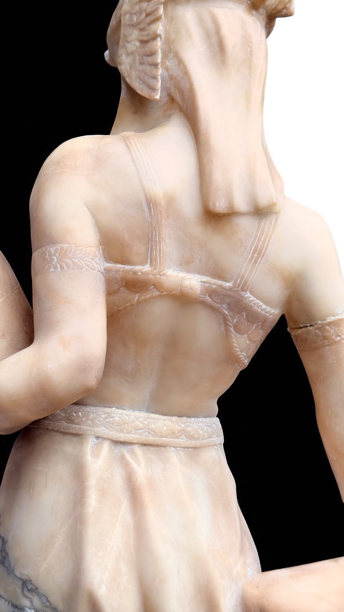 Statua raffigurante una Dama Egizia con una brocca in mano,vicino a una fontana, Marmo -photo-8