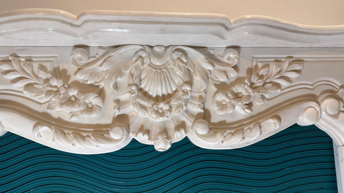 Cornice da Camino in Marmo Bianco statuario di Carrara -photo-1