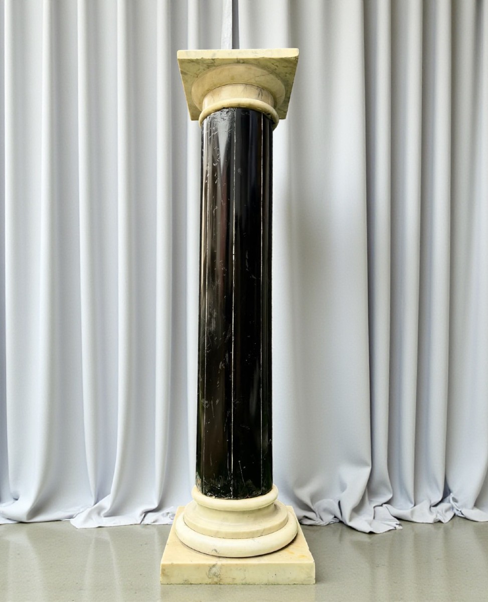 Colonna in Marmo Nero e Marmo Bianco Carrara 