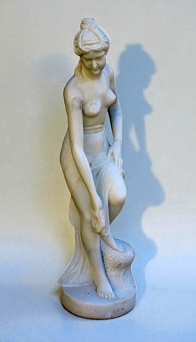 Statua Bagnante, dal modello di Christophe Gabriel Allegrain, Marmo Bianco di Carrara 